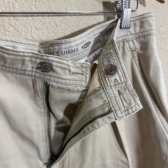 Tommy Bahama Men's Cream Flat Front Shorts - Picture 4 of 5